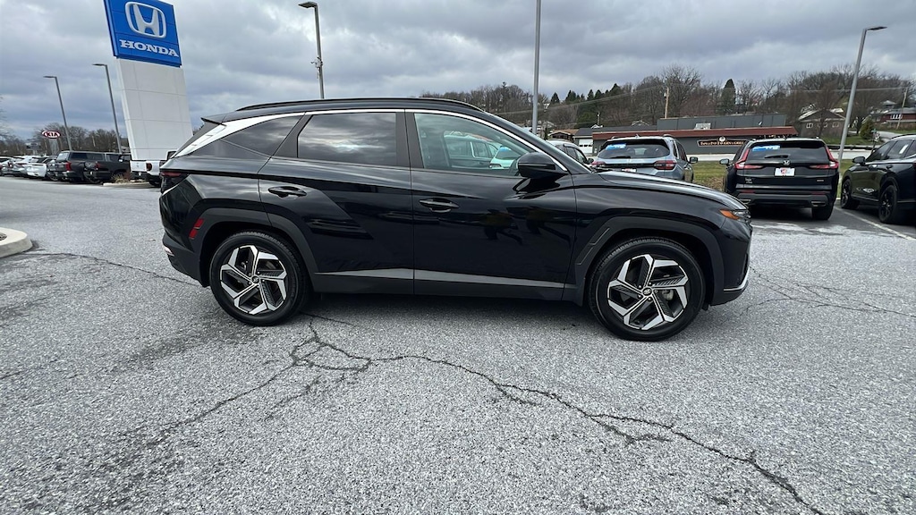 Used 2022 Hyundai Tucson SEL w/ Convenience + Premium Package SUV
