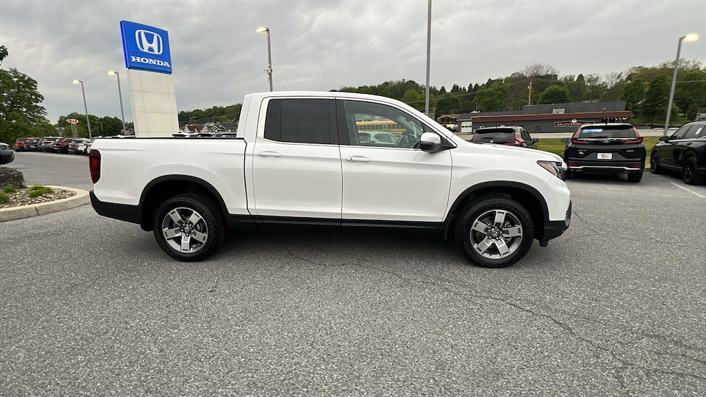 New 2026 Honda Ridgeline RTL Truck Crew Cab