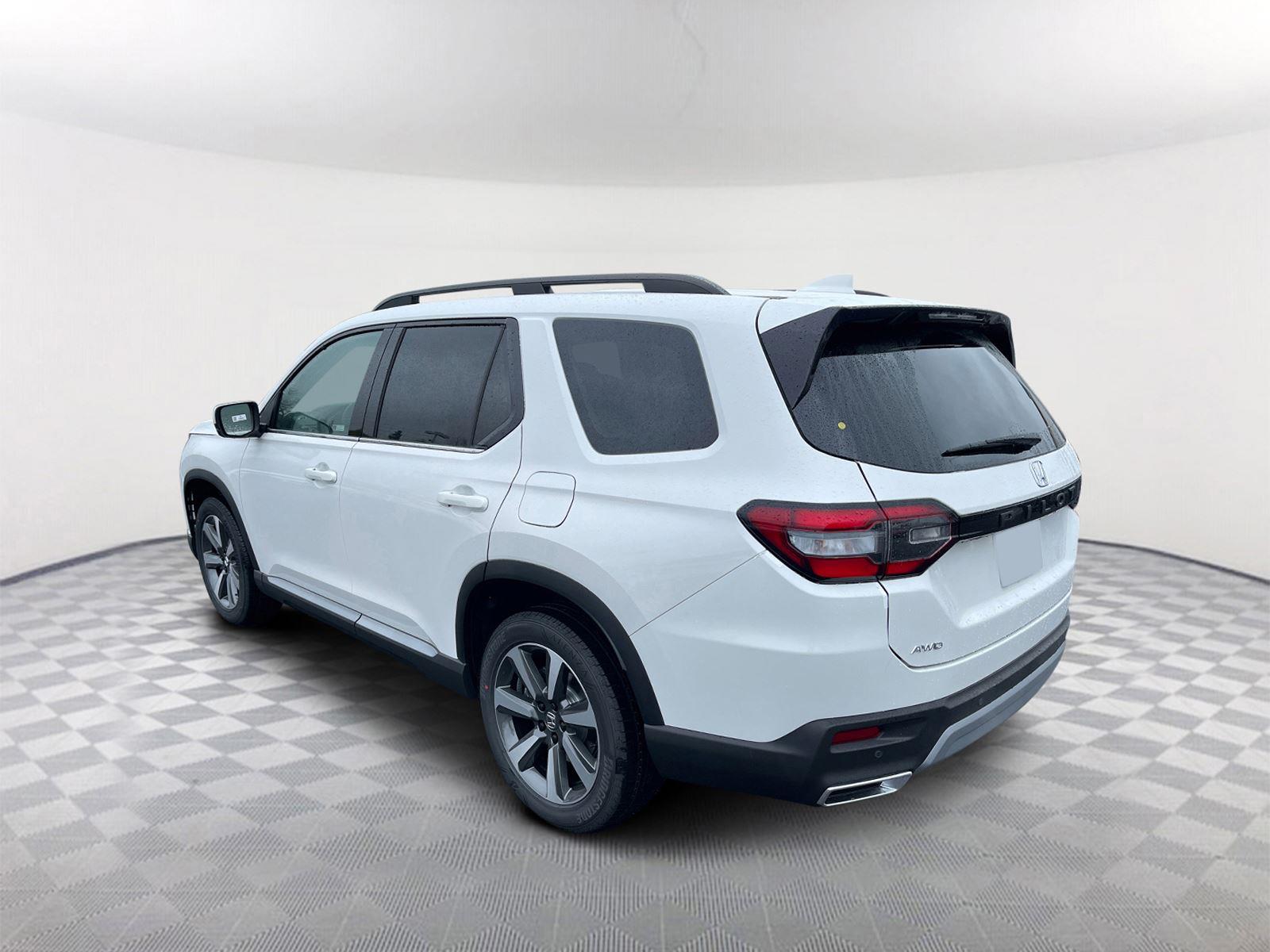 2025 Honda Pilot Elite photo 4