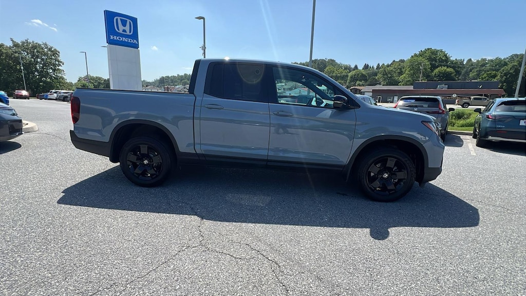 Certified 2025 Honda Ridgeline Black Edition Truck Crew Cab