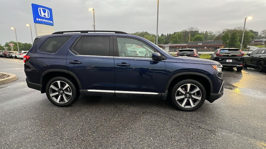 Certified 2023 Honda Pilot Touring SUV