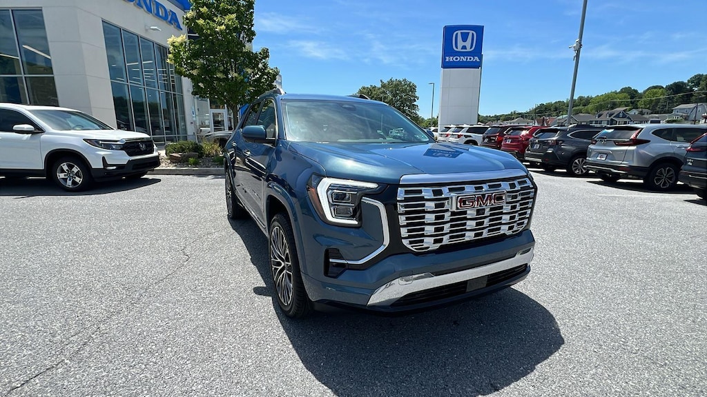 Used 2026 GMC Terrain Denali SUV