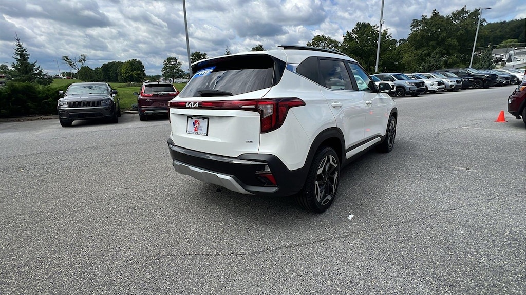 Used 2024 Kia Seltos SX SUV