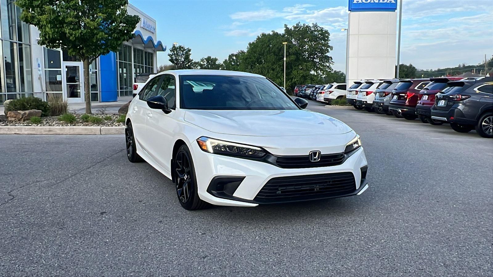 2024 Honda Civic Sport CVT's photo