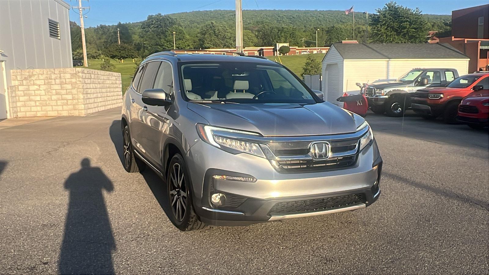 2020 Honda Pilot 4WD Elite's photo