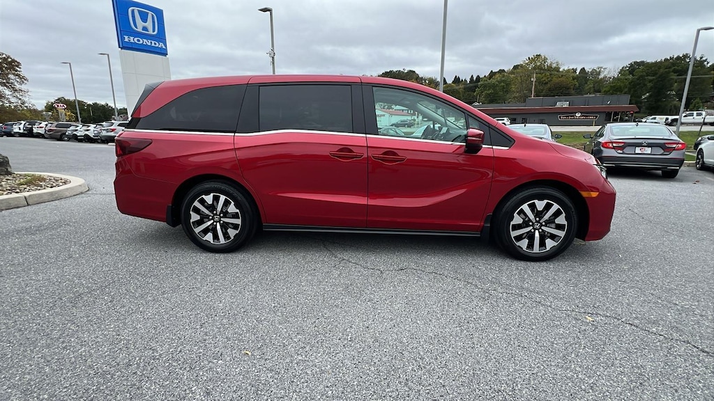 New 2026 Honda Odyssey EX-L Van Passenger