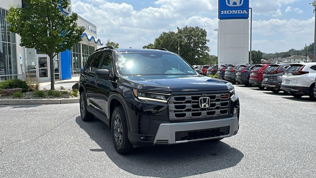 New 2026 Honda Pilot TrailSport SUV