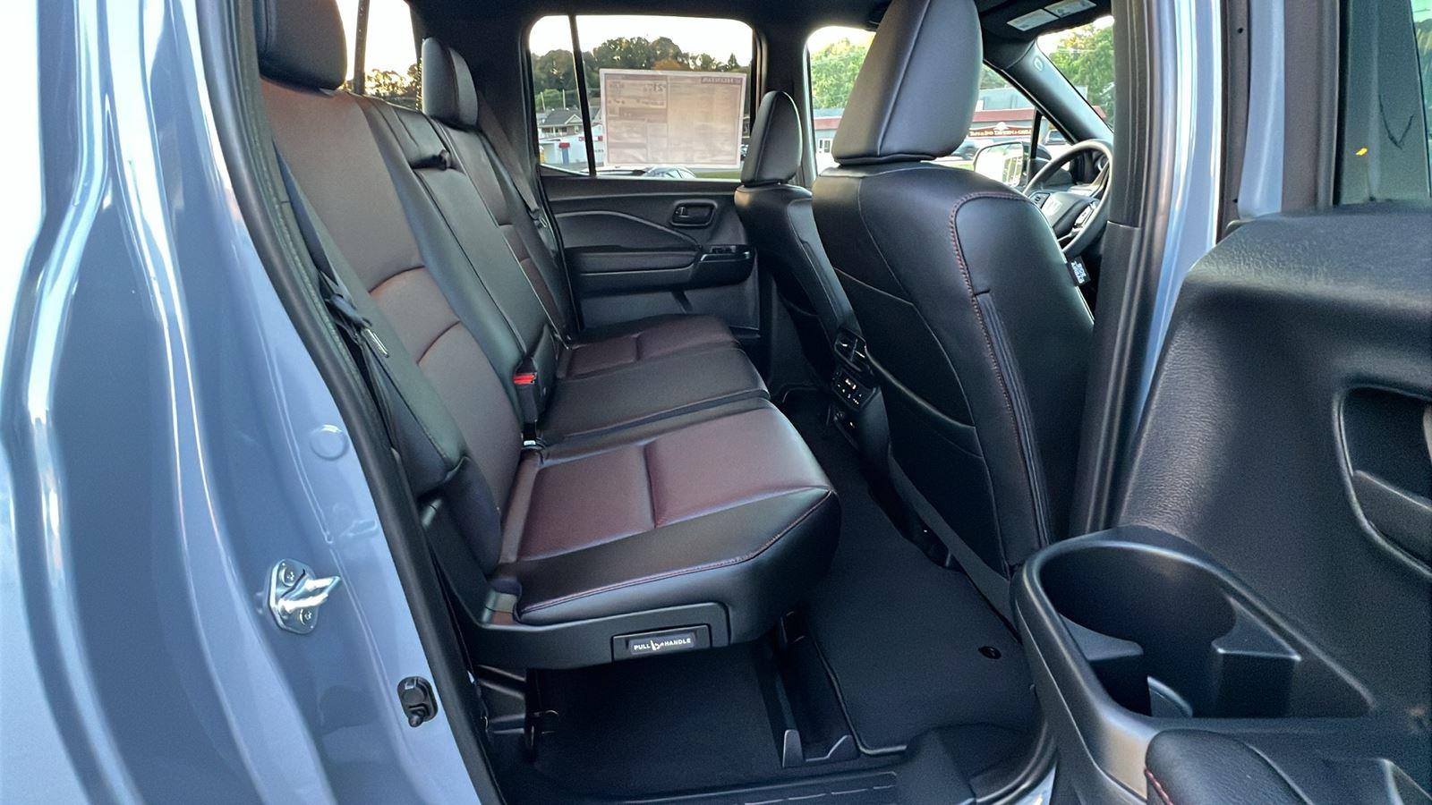 2026 Honda Ridgeline Black Edition - Photo 15