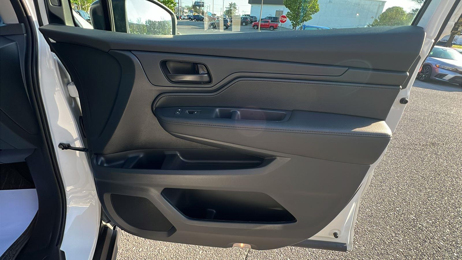 2026 Honda Odyssey EX-L - Photo 12