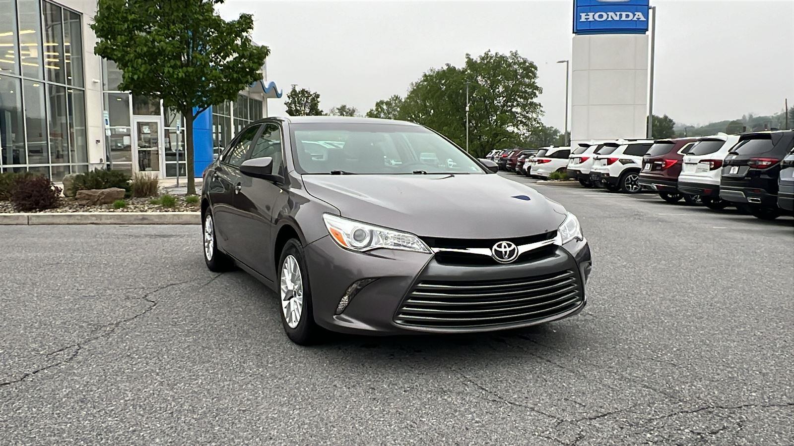 2017 Toyota Camry LE