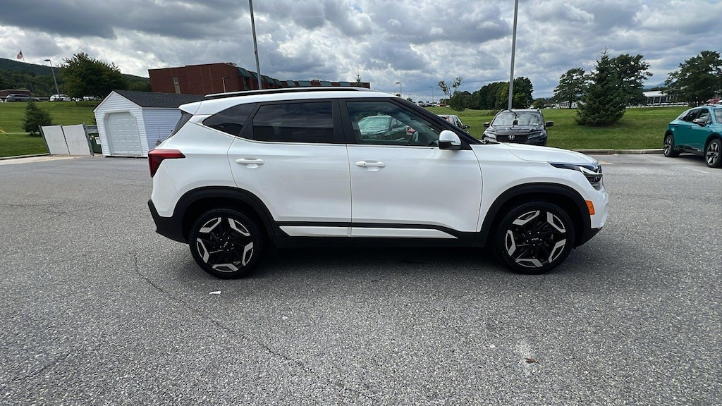 Used 2024 Kia Seltos SX SUV
