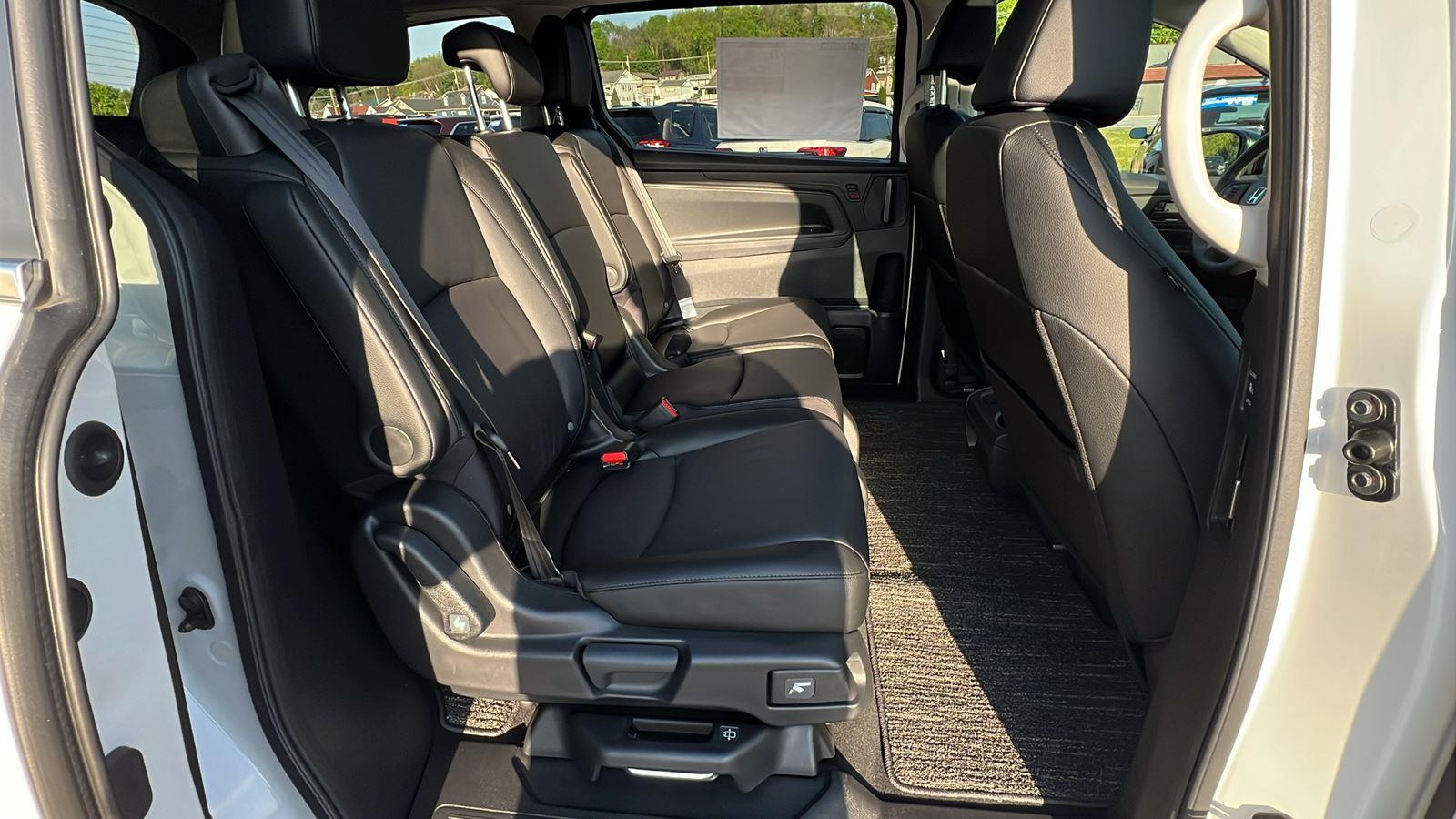 2026 Honda Odyssey EX-L - Photo 14
