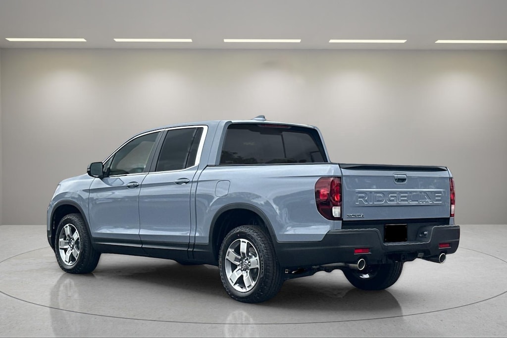 New 2026 Honda Ridgeline RTL Truck Crew Cab