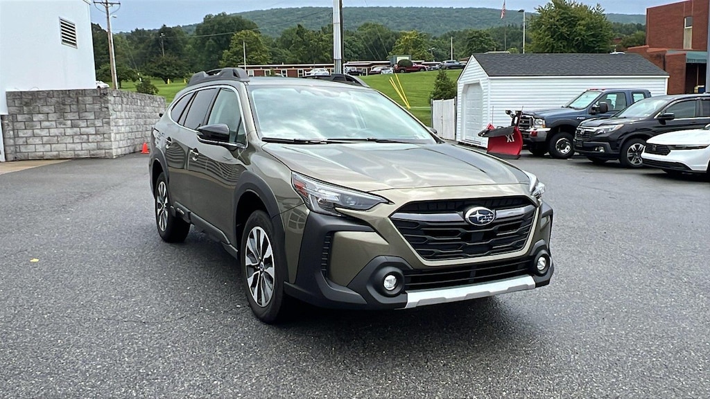 Used 2024 Subaru Outback Limited SUV