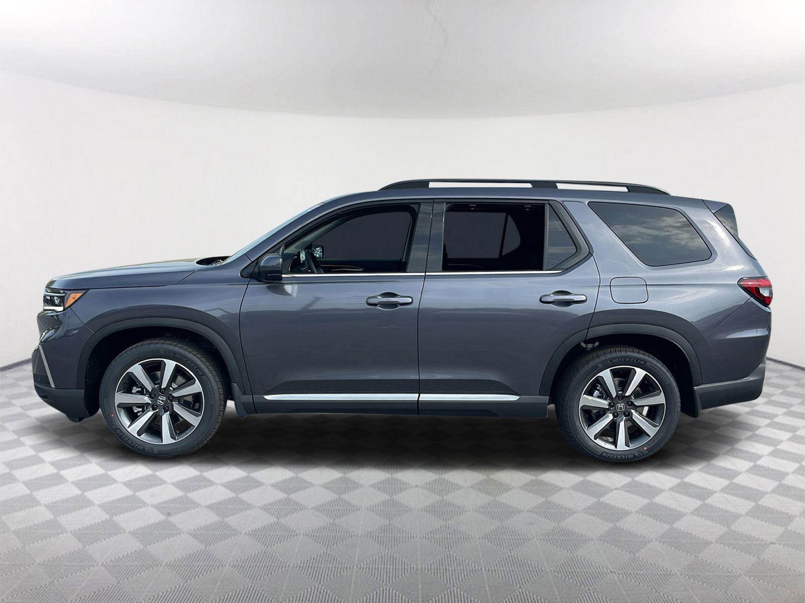 2025 Honda Pilot Touring photo 4