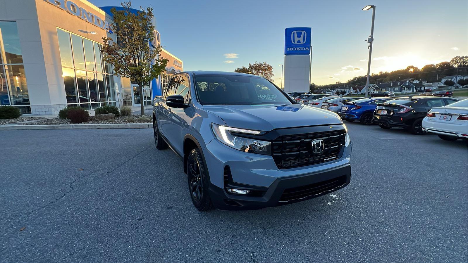 2026 Honda Ridgeline Black Edition photo 2