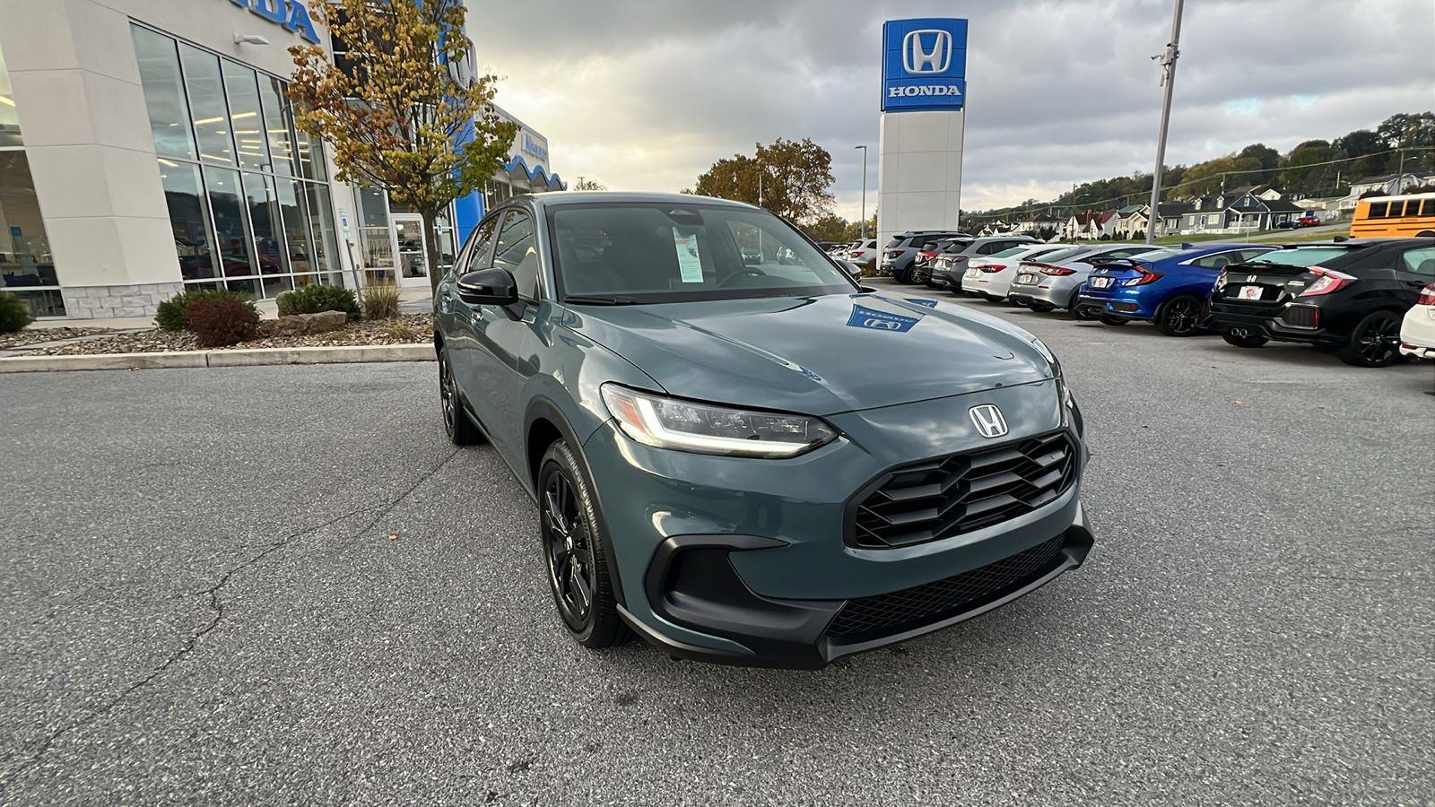 2026 Honda HR-V Sport photo 2