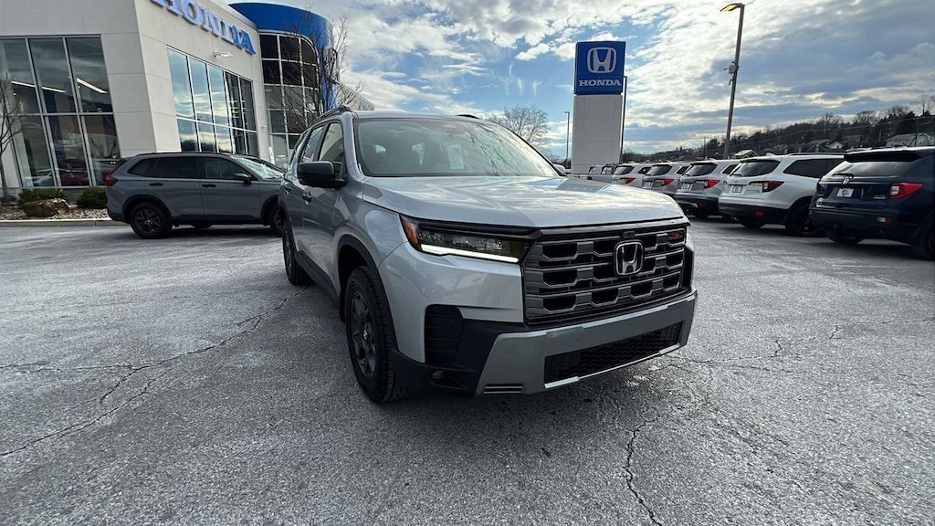 New 2026 Honda Pilot TrailSport SUV