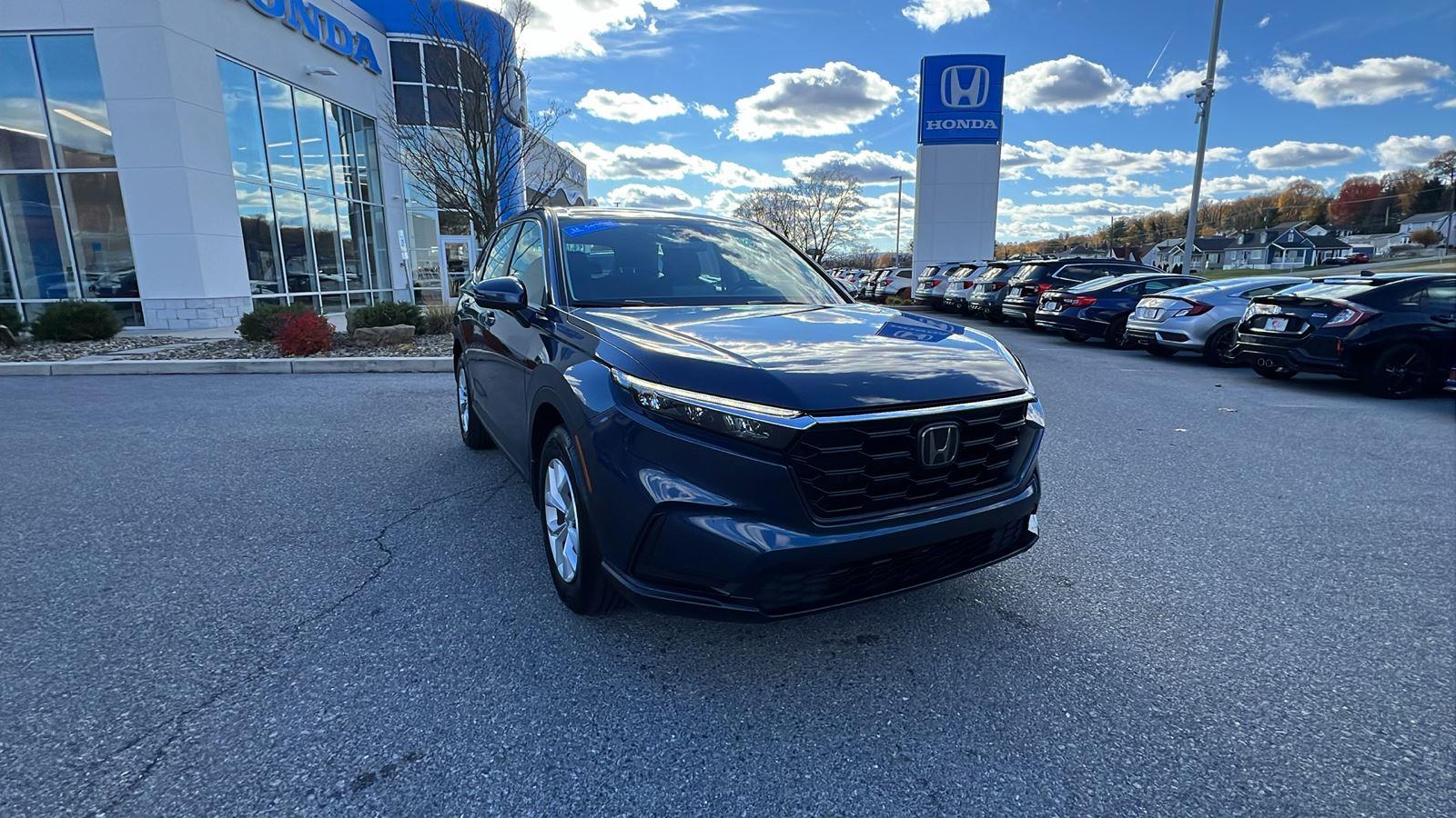 2023 Honda CR-V LX photo 2