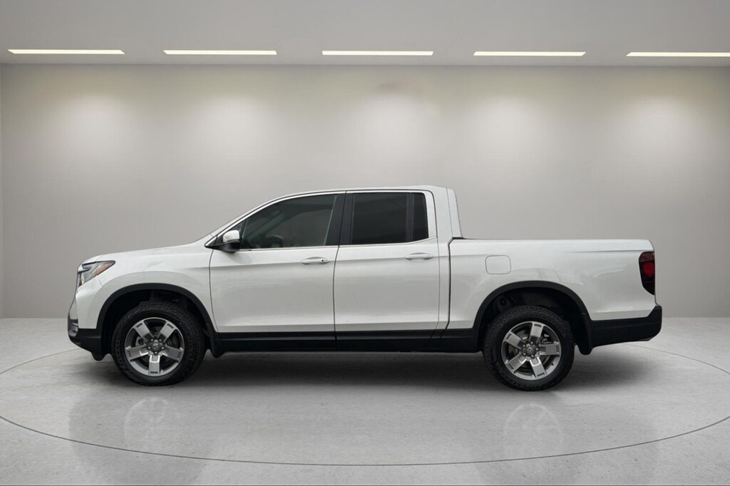 New 2026 Honda Ridgeline RTL Truck Crew Cab