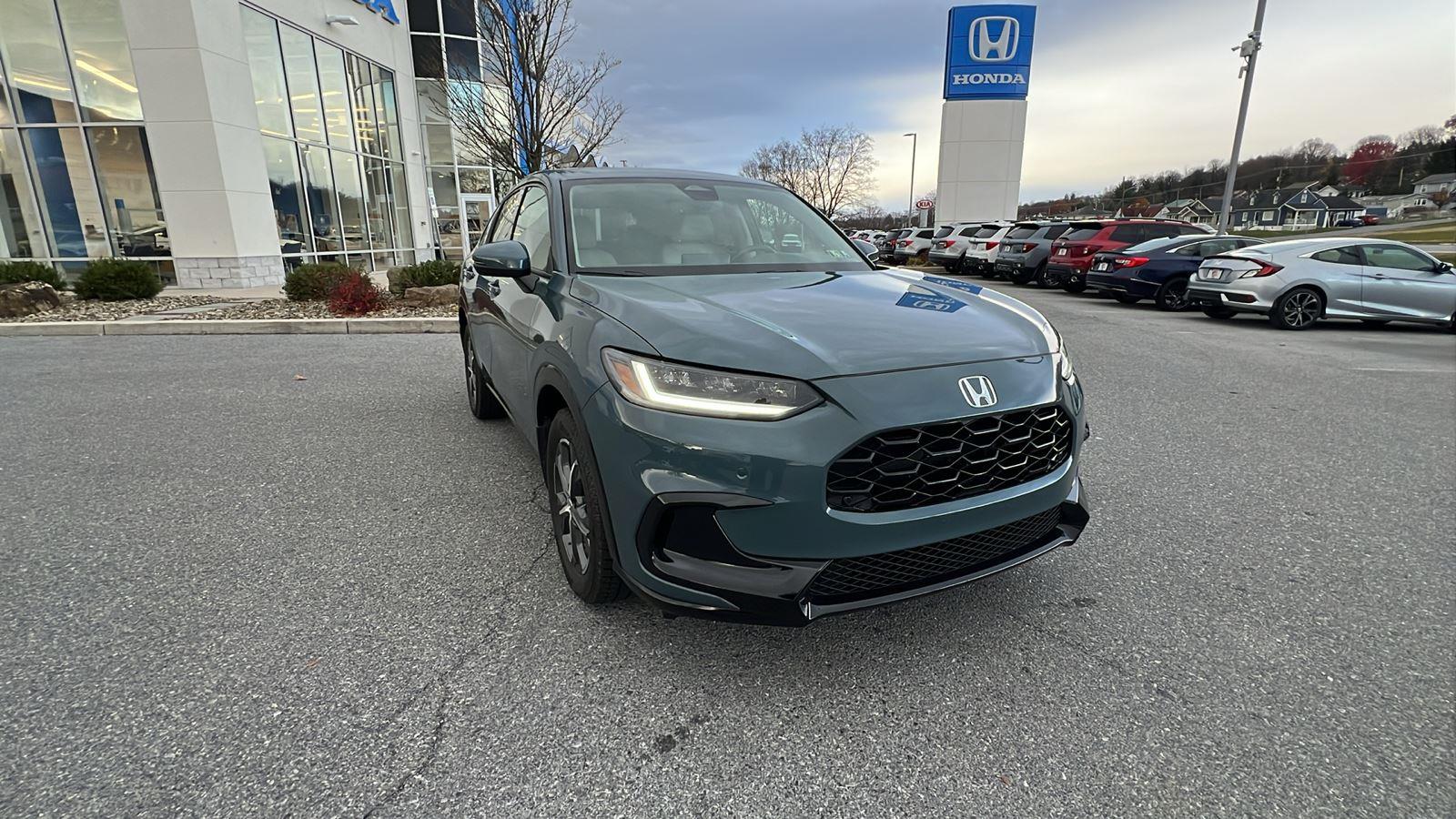 2024 Honda HR-V EX-L photo 2