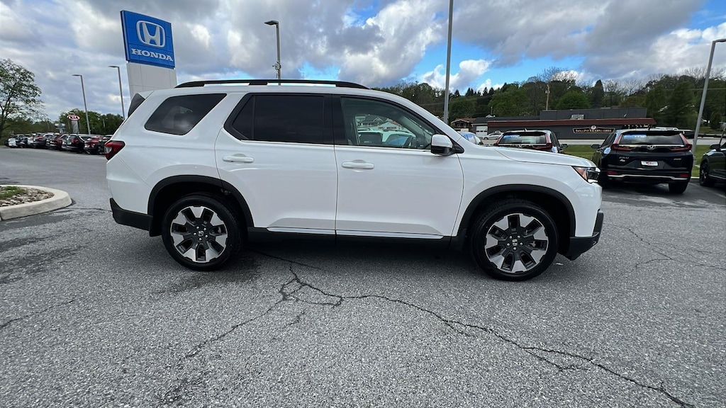 New 2026 Honda Pilot Touring SUV