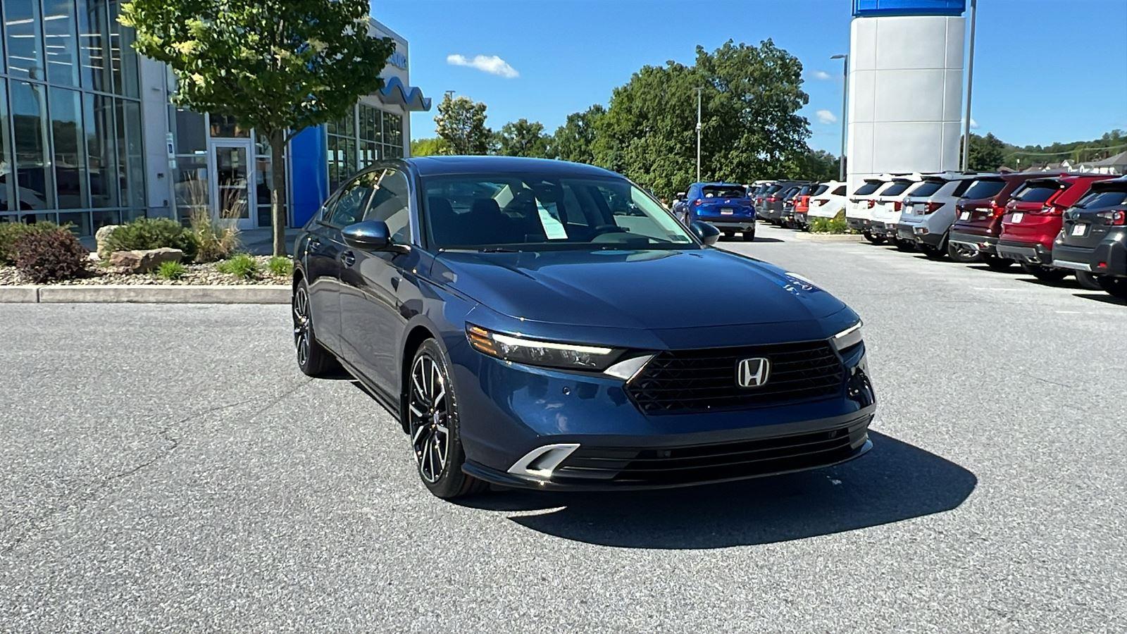 2026 Honda Accord Hybrid Touring's photo