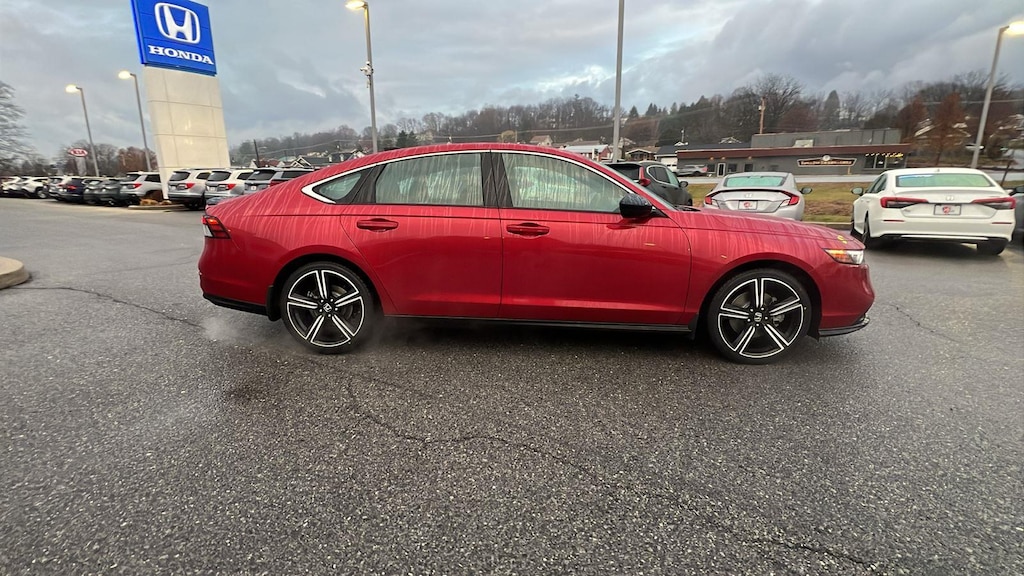 Used 2023 Honda Accord Hybrid Sport w/BSI Sedan