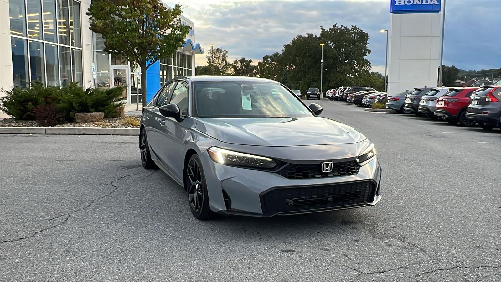 2026 Honda Civic Hatchback Sport's photo