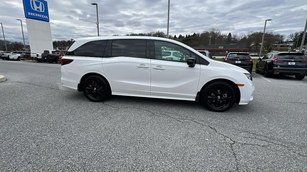 Certified 2024 Honda Odyssey Sport Van