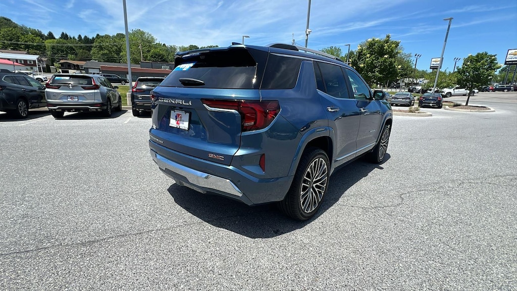 Used 2026 GMC Terrain Denali SUV