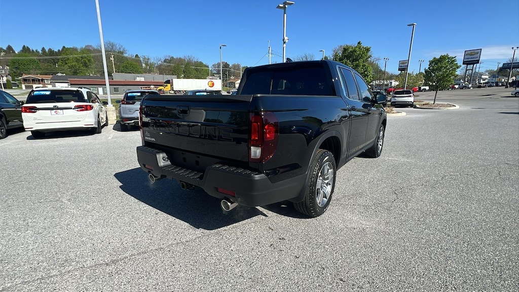 New 2026 Honda Ridgeline RTL Truck Crew Cab