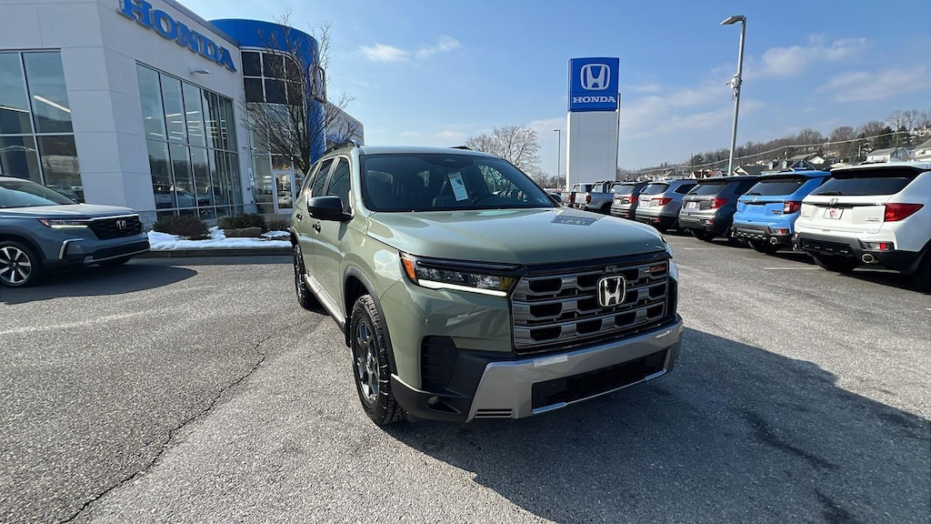 New 2026 Honda Pilot TrailSport SUV