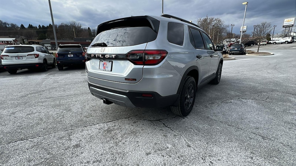 New 2026 Honda Pilot TrailSport SUV
