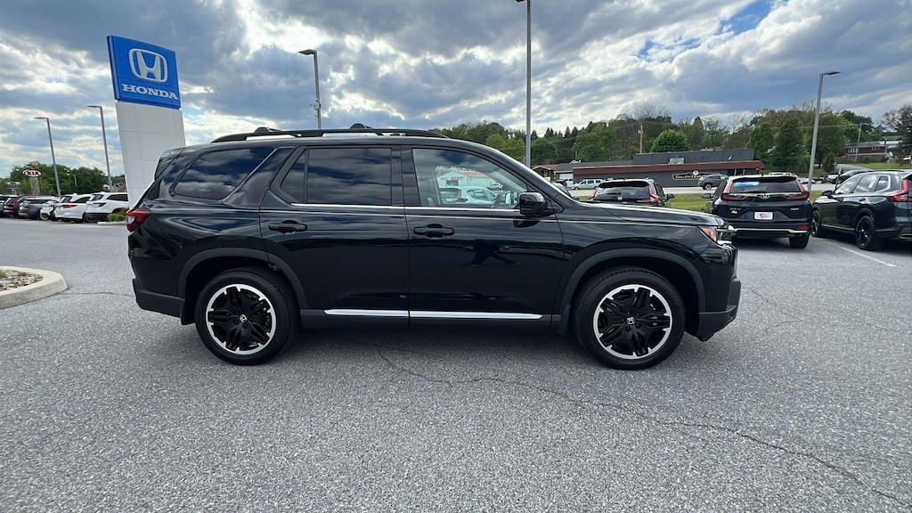 New 2026 Honda Pilot Touring S SUV