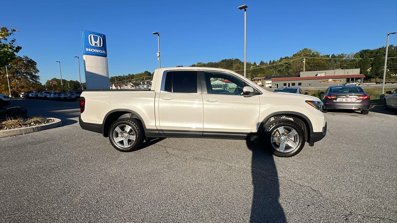 2025 Honda Ridgeline RTL photo 2
