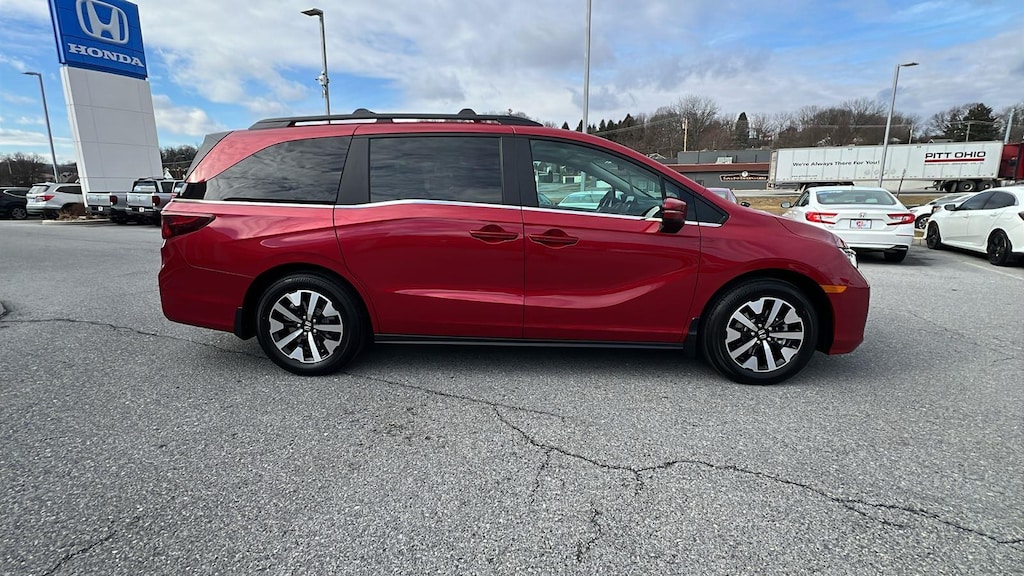 New 2026 Honda Odyssey EX-L Van Passenger