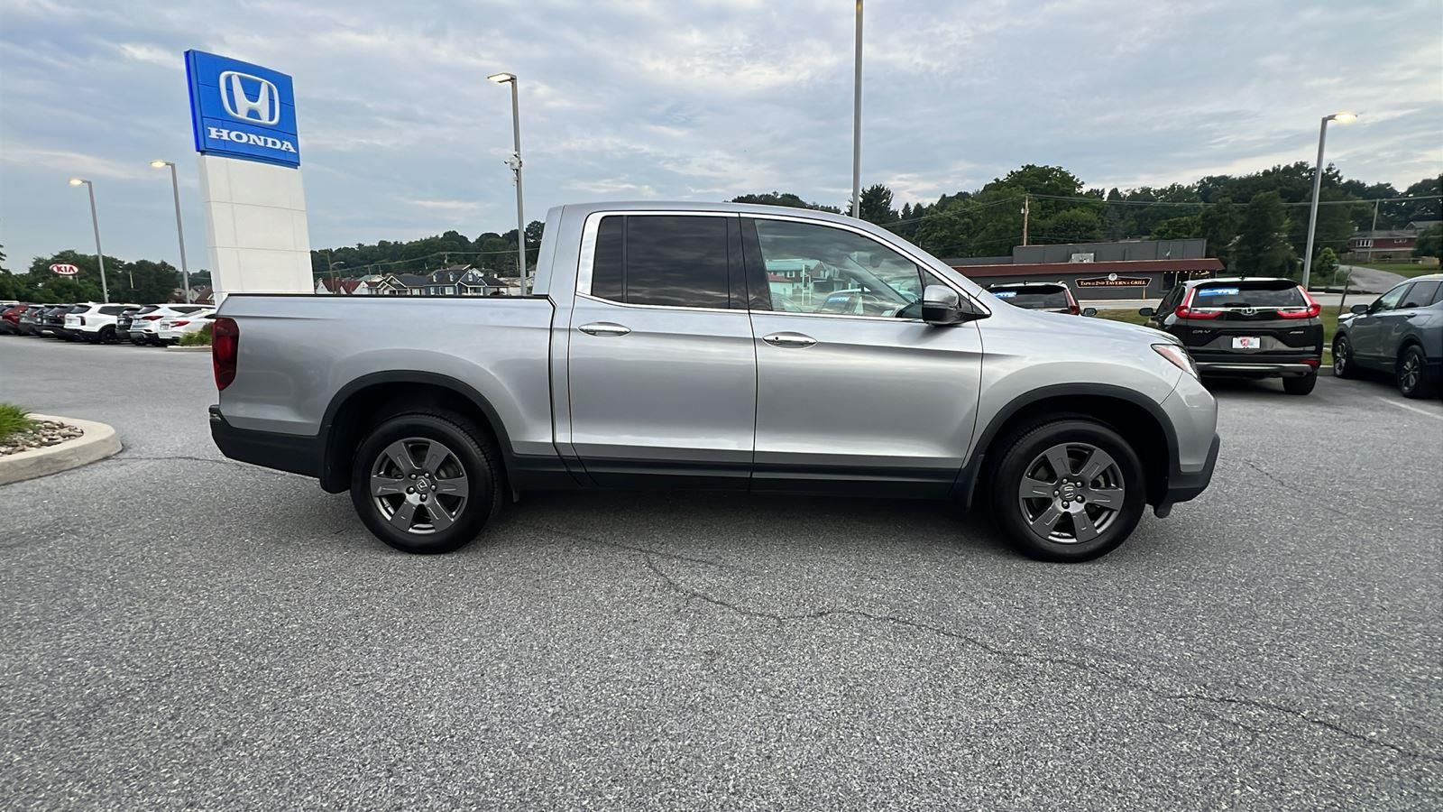 2020 Honda Ridgeline RTL-E photo 3