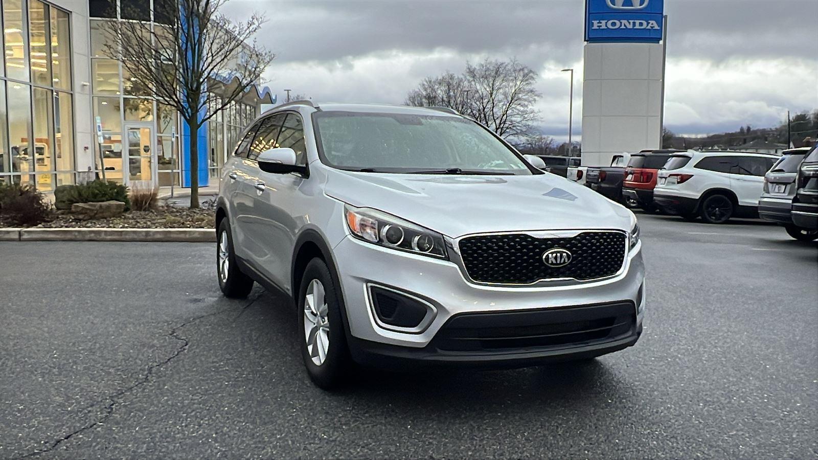2017 Kia Sorento LX