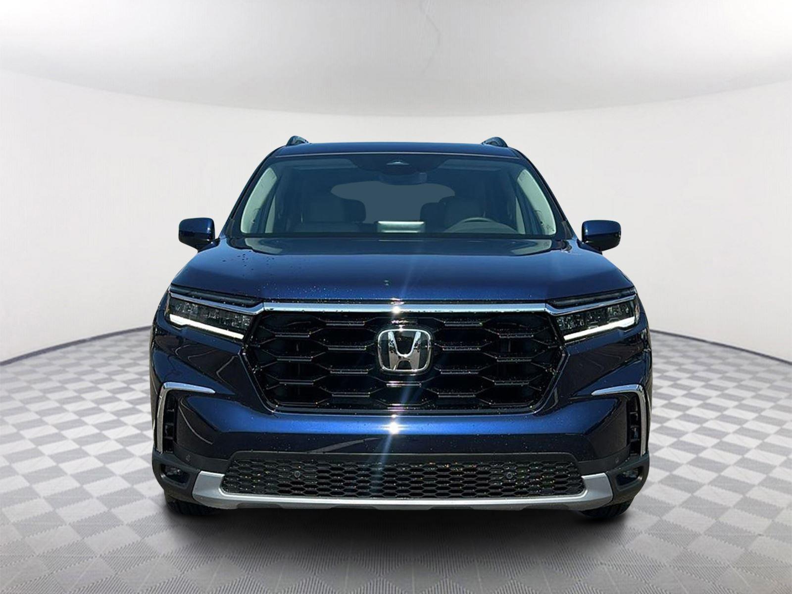 2025 Honda Pilot Touring photo 2