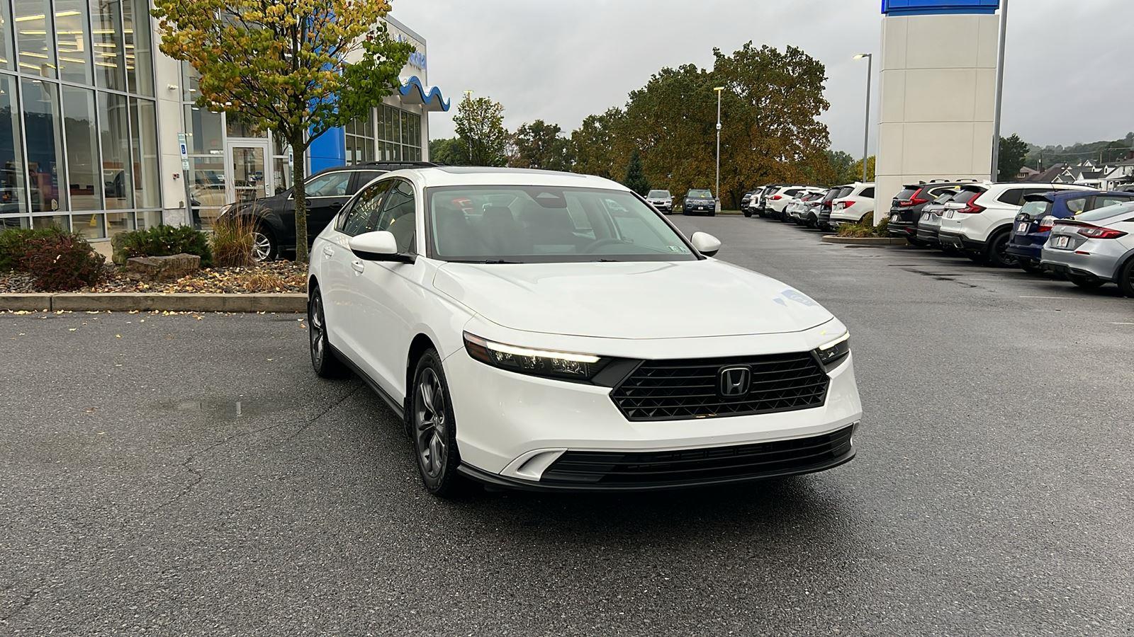 2023 Honda Accord EX's photo