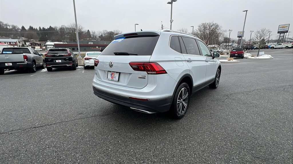 Used 2018 Volkswagen Tiguan 2.0T SEL 4MOTION SUV