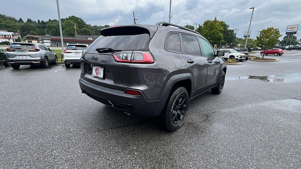 Used 2022 Jeep Cherokee X SUV