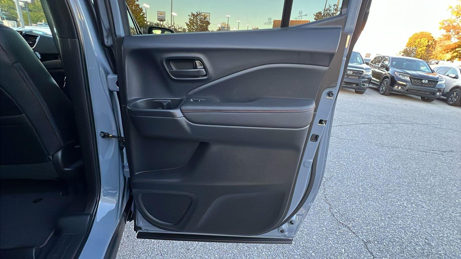 2026 Honda Ridgeline Black Edition - Photo 14