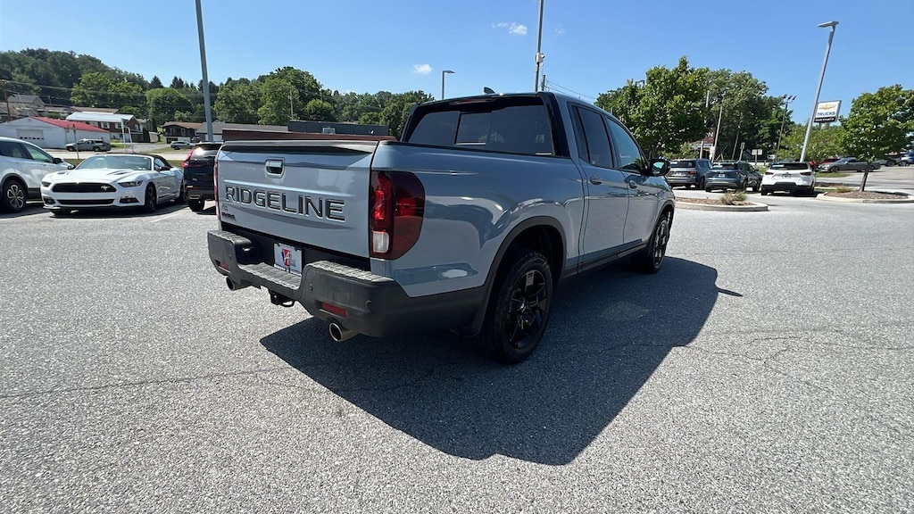 Certified 2025 Honda Ridgeline Black Edition Truck Crew Cab