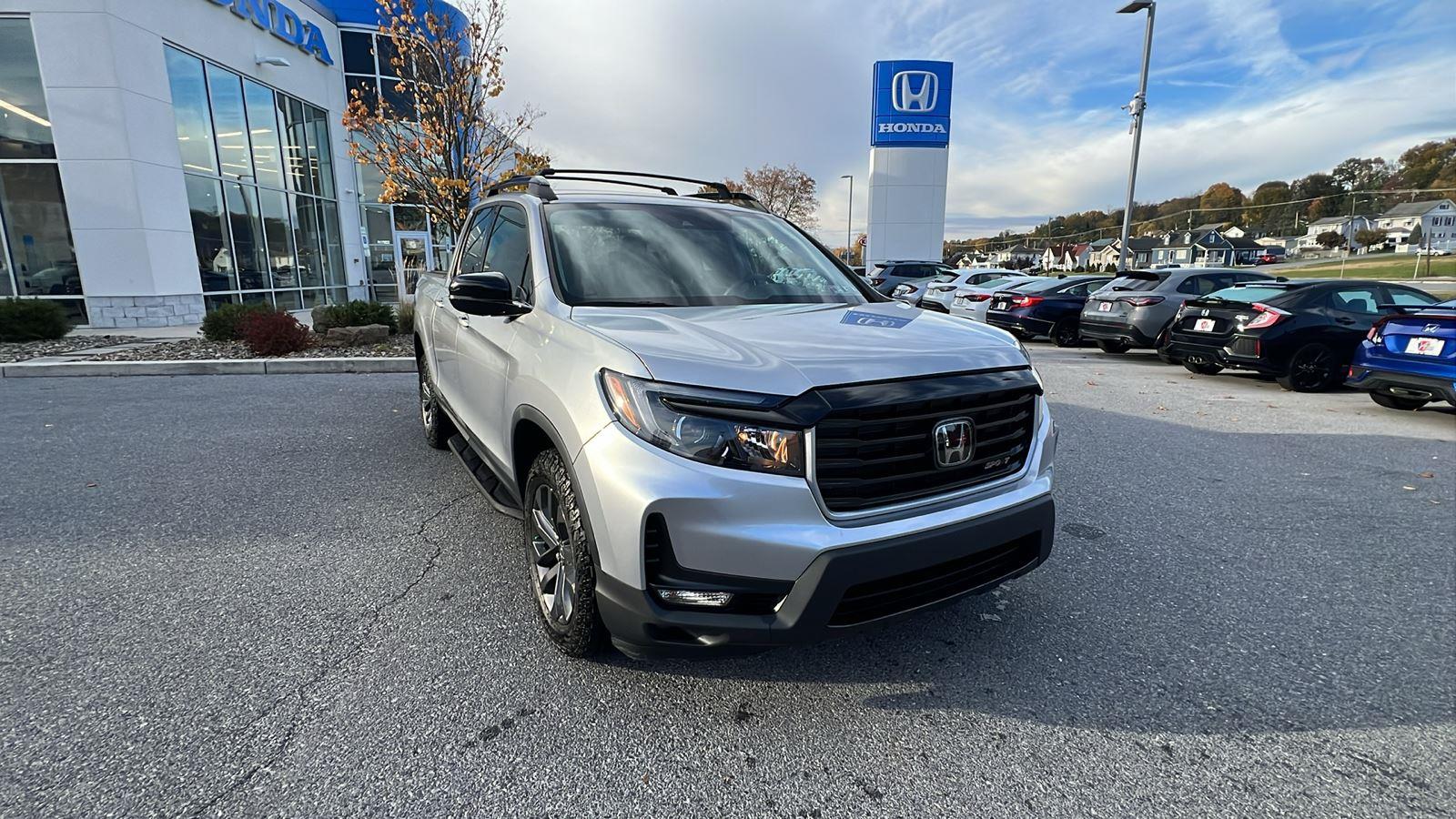 2021 Honda Ridgeline Sport photo 2