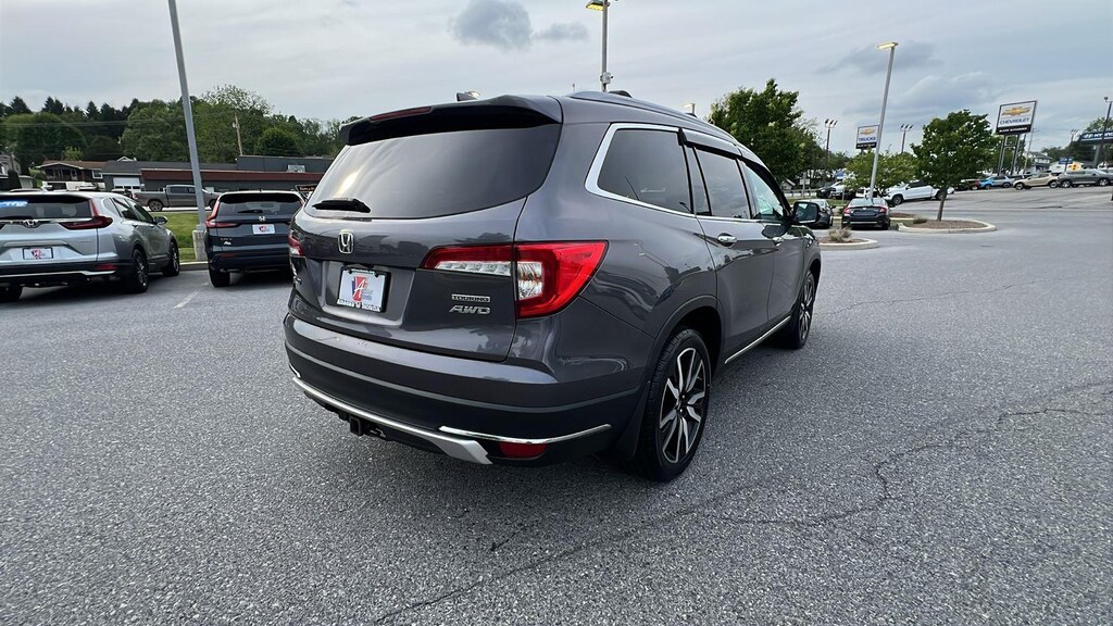 Certified 2020 Honda Pilot Touring 7 Passenger AWD SUV