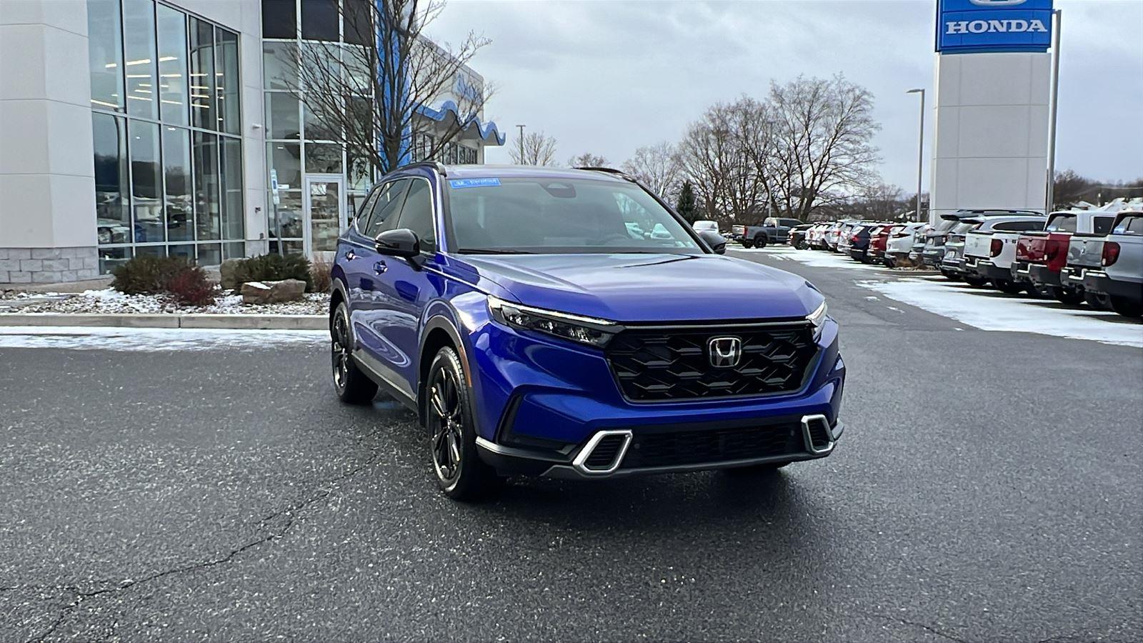 2024 Honda CR-V Sport Touring's photo