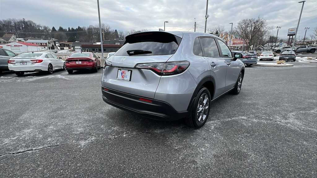 New 2026 Honda HR-V LX SUV