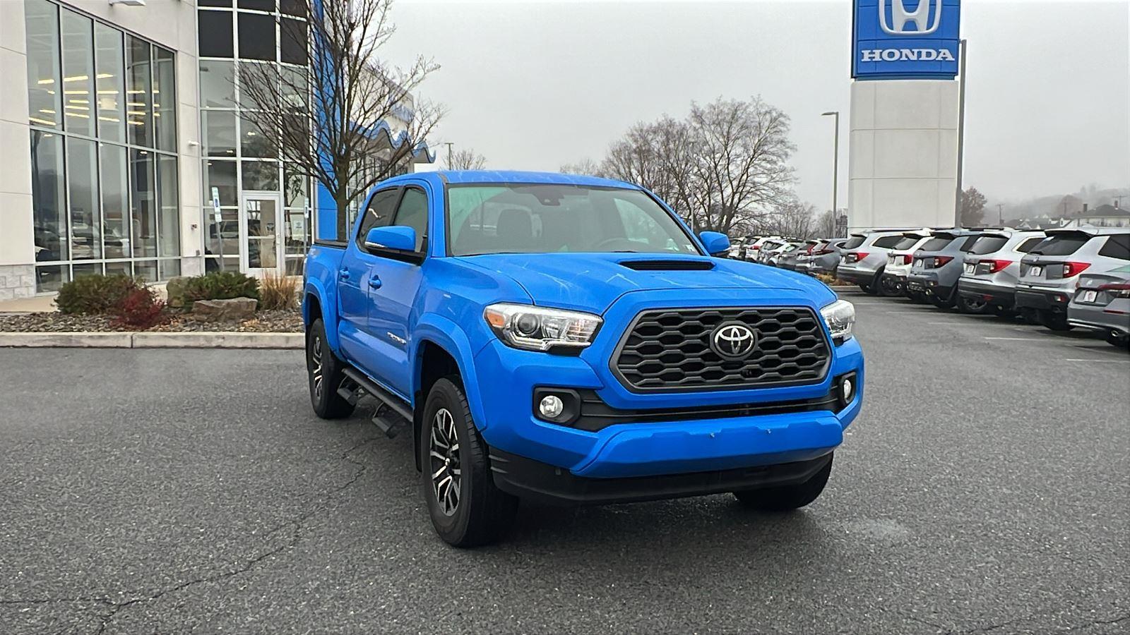 2020 Toyota Tacoma TRD Sport's photo